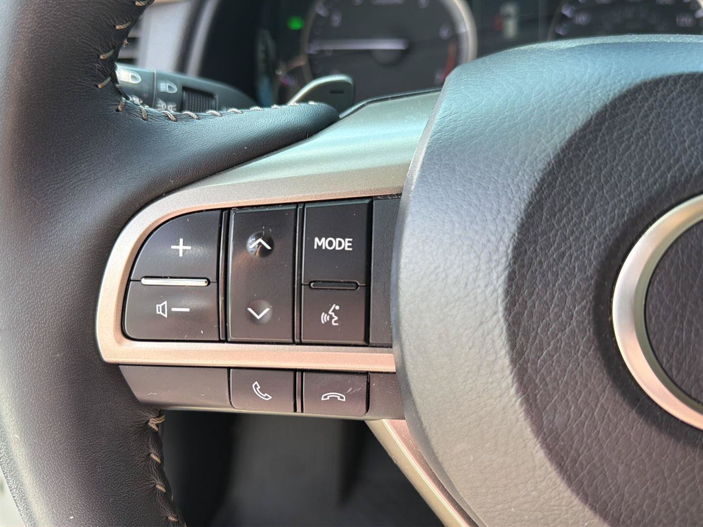 Used 2022 Lexus RX 350 FWD w/ Premium Package image 21