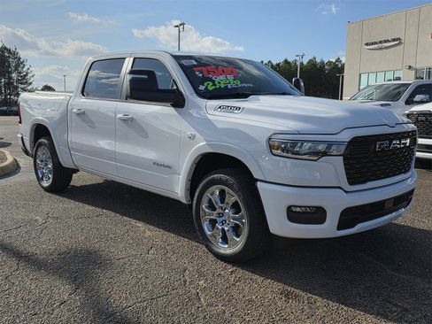 New 2026 RAM 1500 4x4 Crew Cab image 3