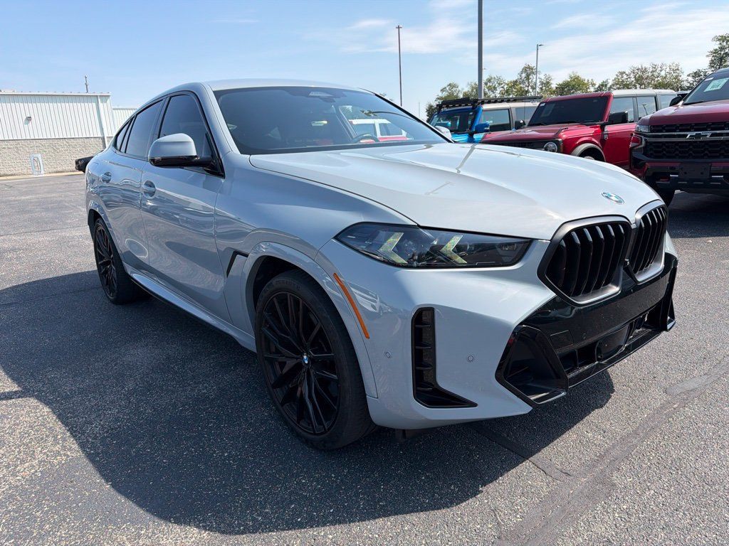 Used 2024 BMW X6 xDrive40i w/ Premium Package AWD/4WD image 2
