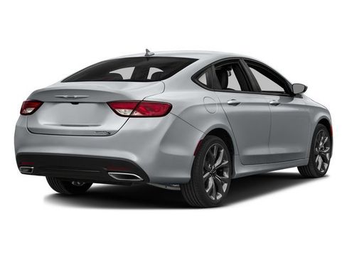 Used 2016 Chrysler 200 S FWD image 6