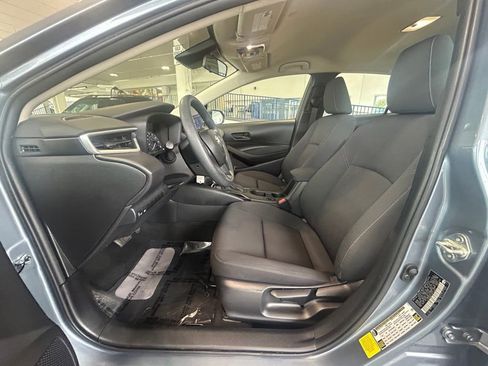 Used 2024 Toyota Corolla LE image 9
