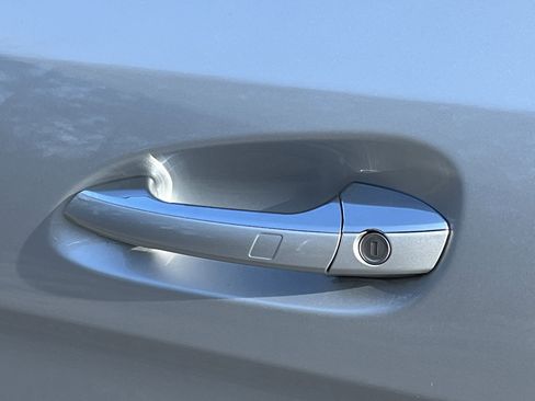 Used 2018 Mercedes-Benz GLS 450 4MATIC image 37