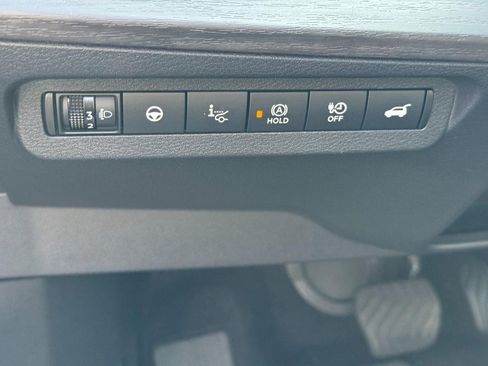 Used 2023 Nissan Ariya image 17