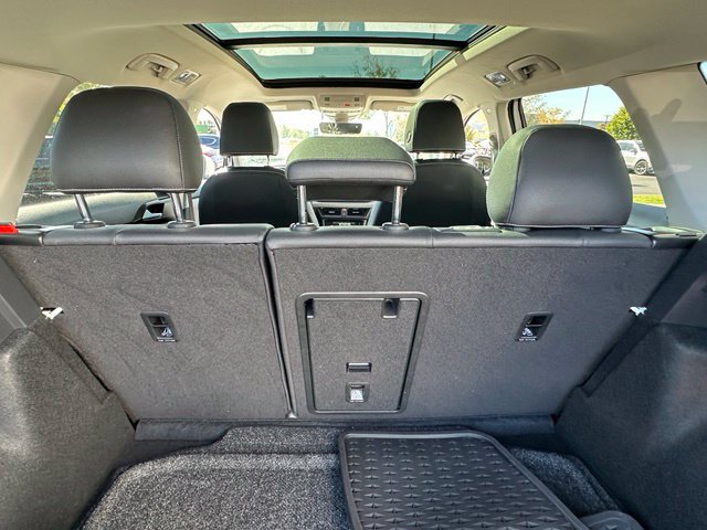 Certified 2023 Volkswagen Taos SE w/ Panoramic Sunroof Package AWD/4WD image 18