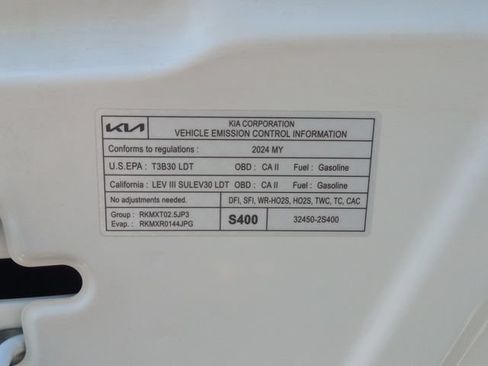 Certified 2024 Kia Sorento SX Prestige AWD/4WD image 34