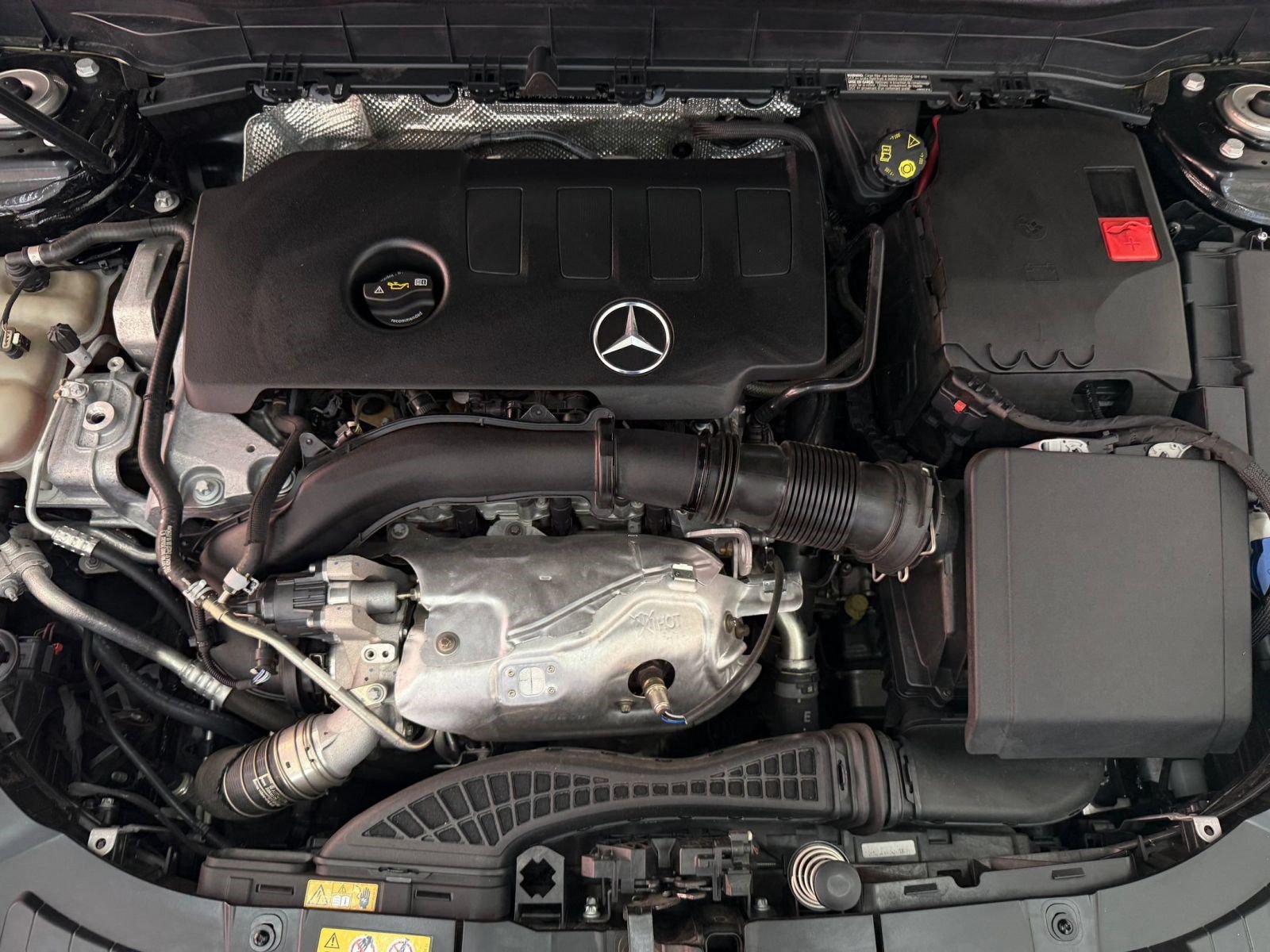 Used 2022 Mercedes-Benz GLB 250 image 31
