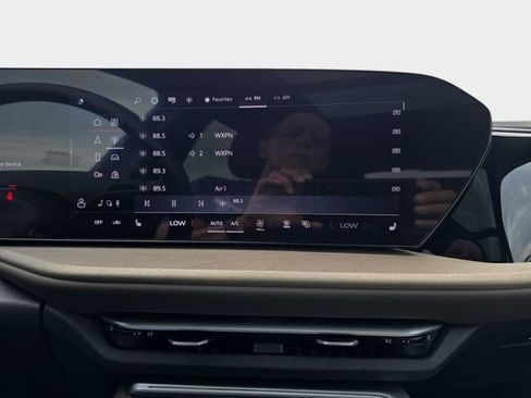 Used 2025 Audi Q5 Premium w/ Convenience Package AWD/4WD image 27