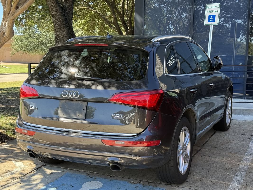 Used 2016 Audi Q5 2.0T Premium Plus w/ Technology Package AWD/4WD image 3