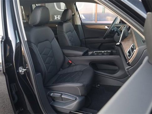 New 2026 Volkswagen Atlas SE image 27