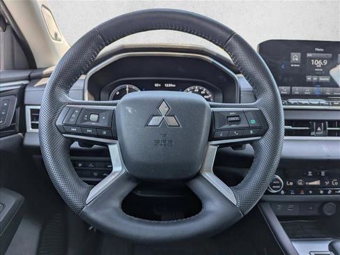 Used 2023 Mitsubishi Outlander SEL AWD/4WD image 23