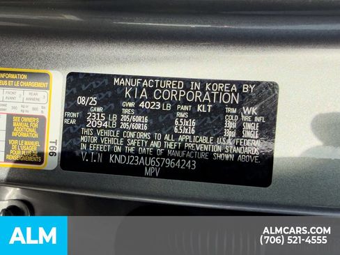 Used 2025 Kia Soul LX w/ LX Technology Package FWD image 22