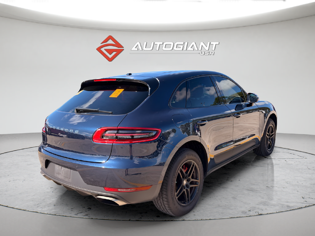 Used 2017 Porsche Macan AWD/4WD image 6