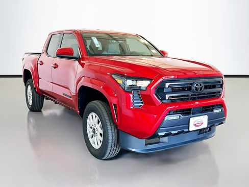 New 2026 Toyota Tacoma SR5 AWD/4WD image 3