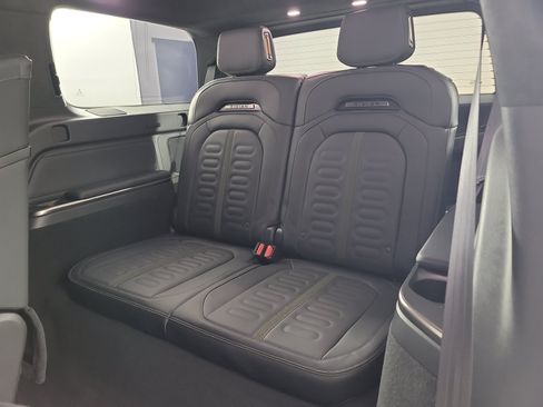 Used 2024 Rivian R1S Adventure AWD/4WD image 22