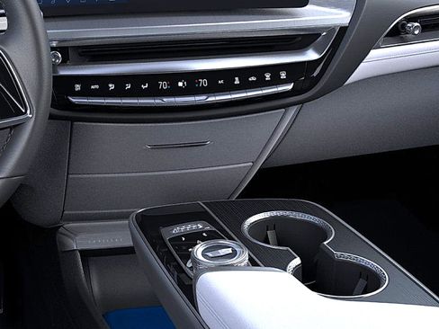 New 2025 Cadillac Lyriq Luxury image 23