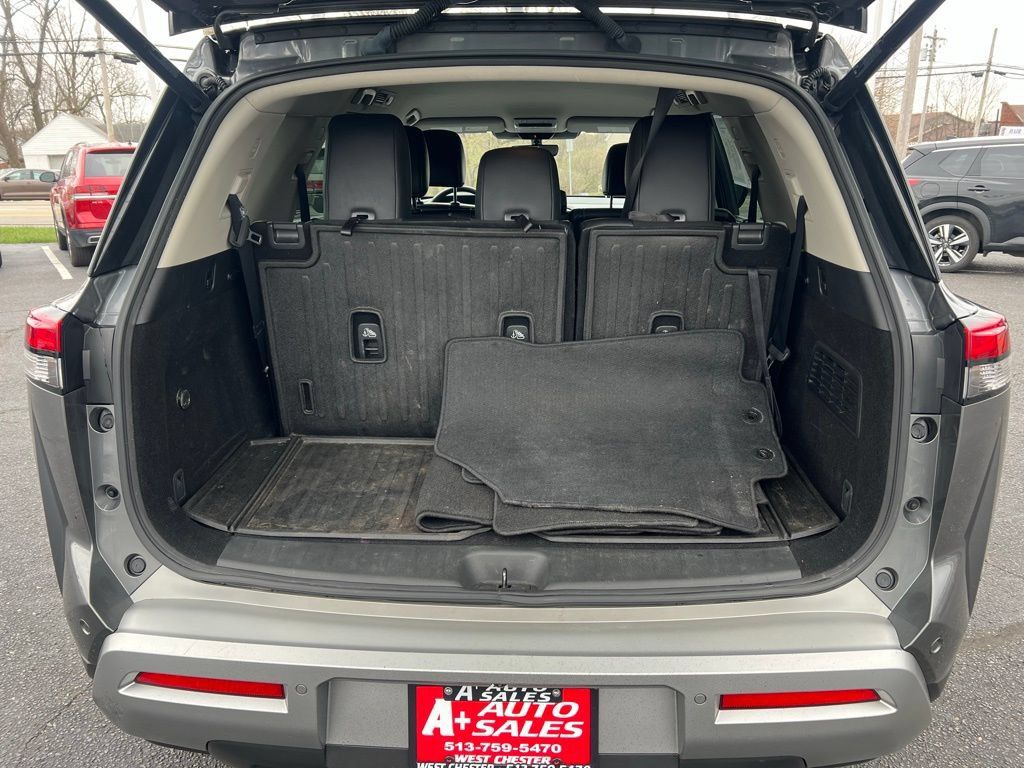 Used 2023 Nissan Pathfinder SL w/ Cargo Package AWD/4WD image 23