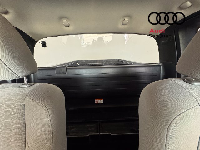 Used 2018 Toyota Tacoma SR AWD/4WD image 12