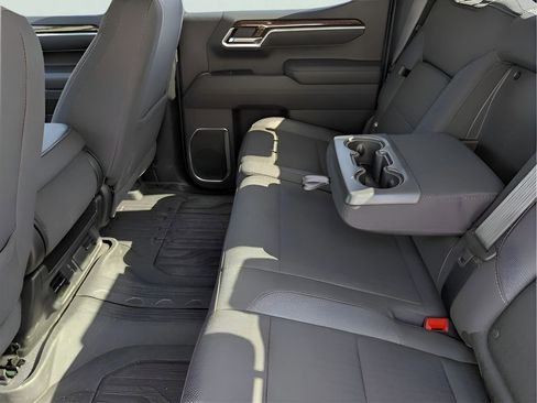 Used 2025 GMC Sierra 1500 Elevation RWD image 9