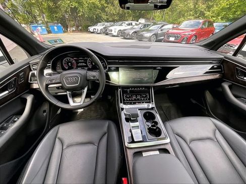 Used 2020 Audi Q7 3.0T Prestige AWD/4WD image 12