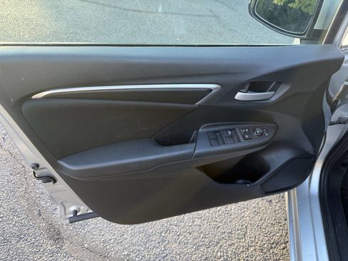 Used 2015 Honda Fit LX image 9