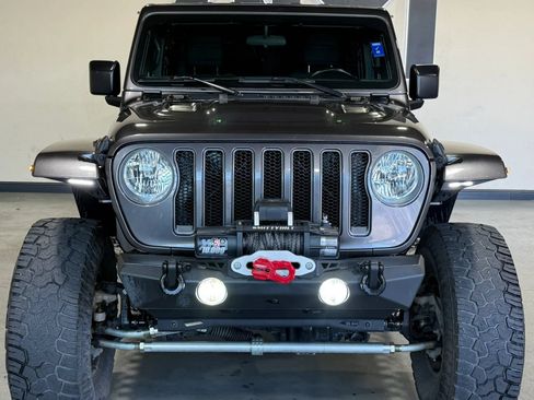 Used 2018 Jeep Wrangler Unlimited Rubicon AWD/4WD image 2