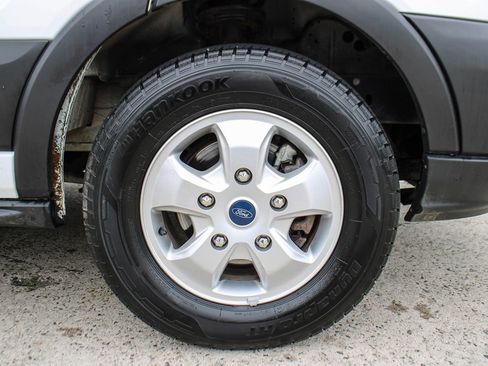 Used 2019 Ford Transit 150 XLT image 44