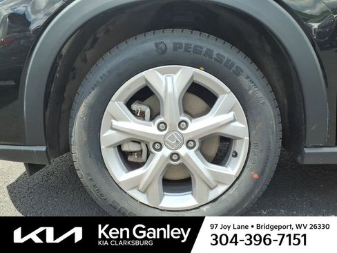 Used 2023 Honda HR-V LX image 10