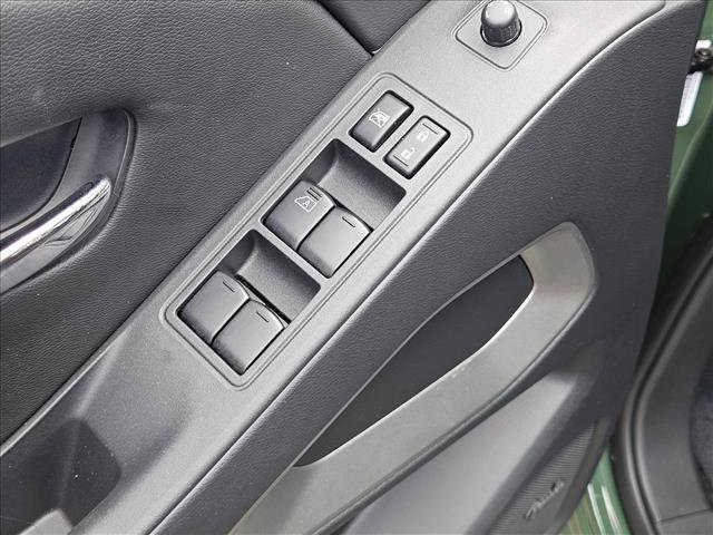 Used 2025 Nissan Frontier SL RWD image 19