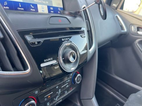 Certified 2017 Ford Focus RS image 14