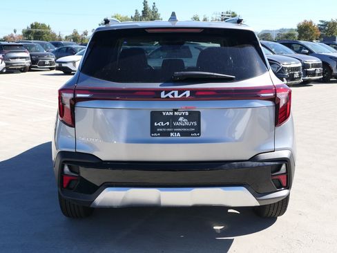 New 2026 Kia Seltos EX image 5
