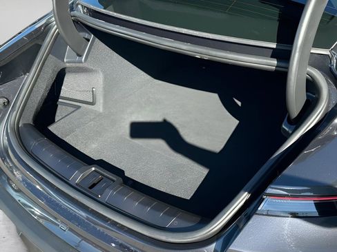 Used 2022 Porsche Taycan image 42