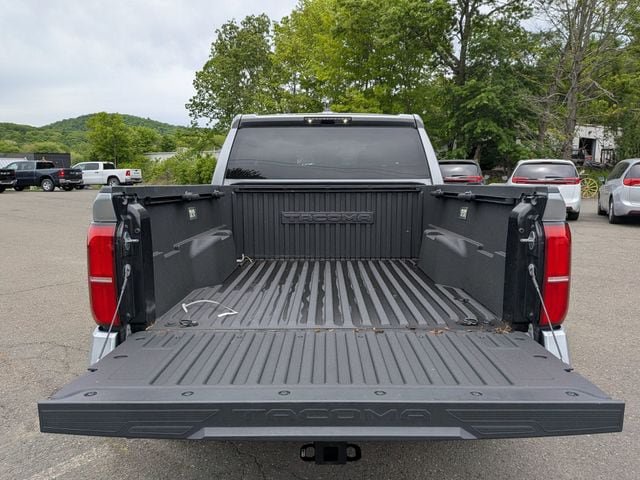 Used 2024 Toyota Tacoma TRD Off-Road AWD/4WD image 7