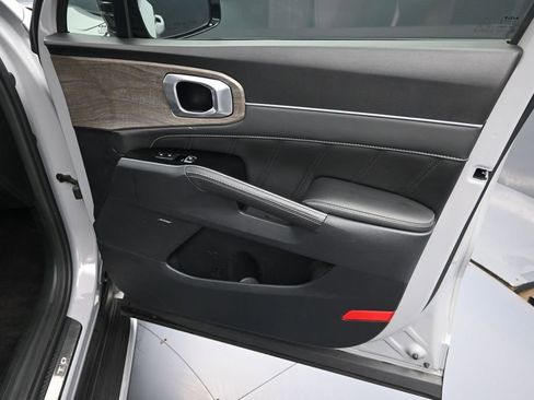 Used 2023 Kia Sorento SX Prestige AWD/4WD image 42