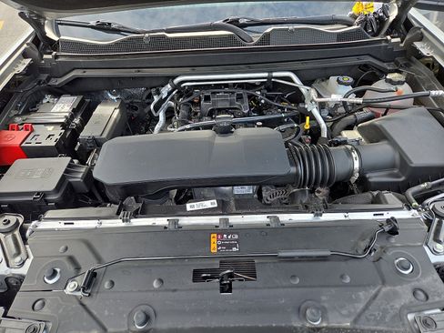 Used 2026 Chevrolet Colorado LT w/ LT Convenience Package AWD/4WD image 32