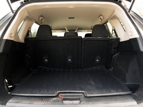 Used 2021 Nissan Rogue SV image 38