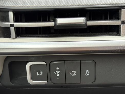 Used 2026 Hyundai Santa Fe SEL FWD image 12