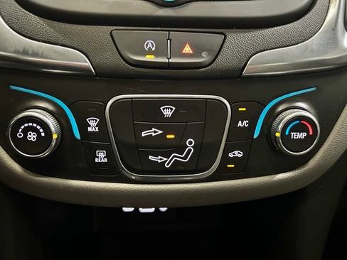 Used 2024 Chevrolet Equinox LS w/ LS Convenience Package FWD image 30