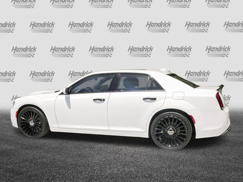 Used 2023 Chrysler 300 S RWD image 7