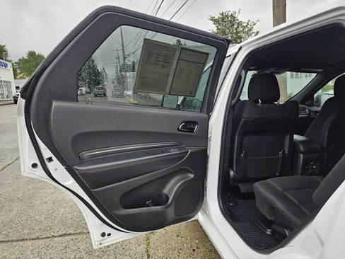 Used 2025 Dodge Durango GT AWD/4WD image 17