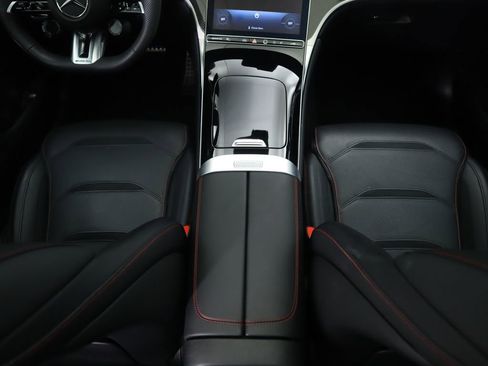 Used 2024 Mercedes-Benz GLC 43 AMG GLC 43 AMG image 17