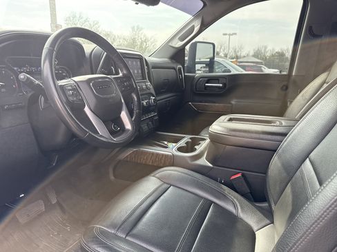 Used 2020 GMC Sierra 3500 Denali w/ Denali Ultimate Package image 7