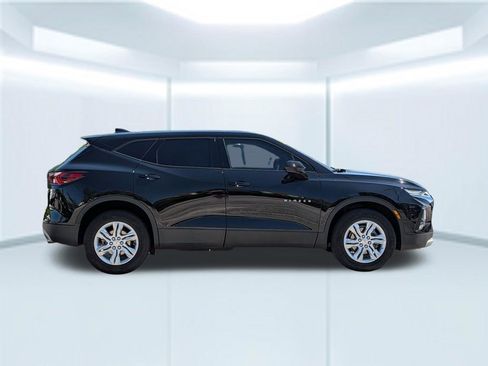 Used 2022 Chevrolet Blazer LT FWD image 9