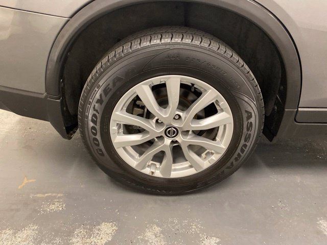 Used 2019 Nissan Rogue S w/ Special Edition Package AWD/4WD image 30