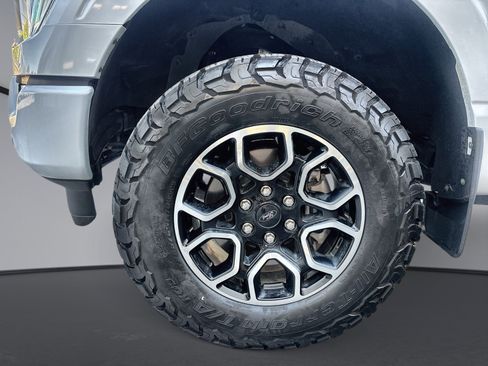 Used 2022 Ford F150 Lariat w/ Equipment Group 502A High image 18