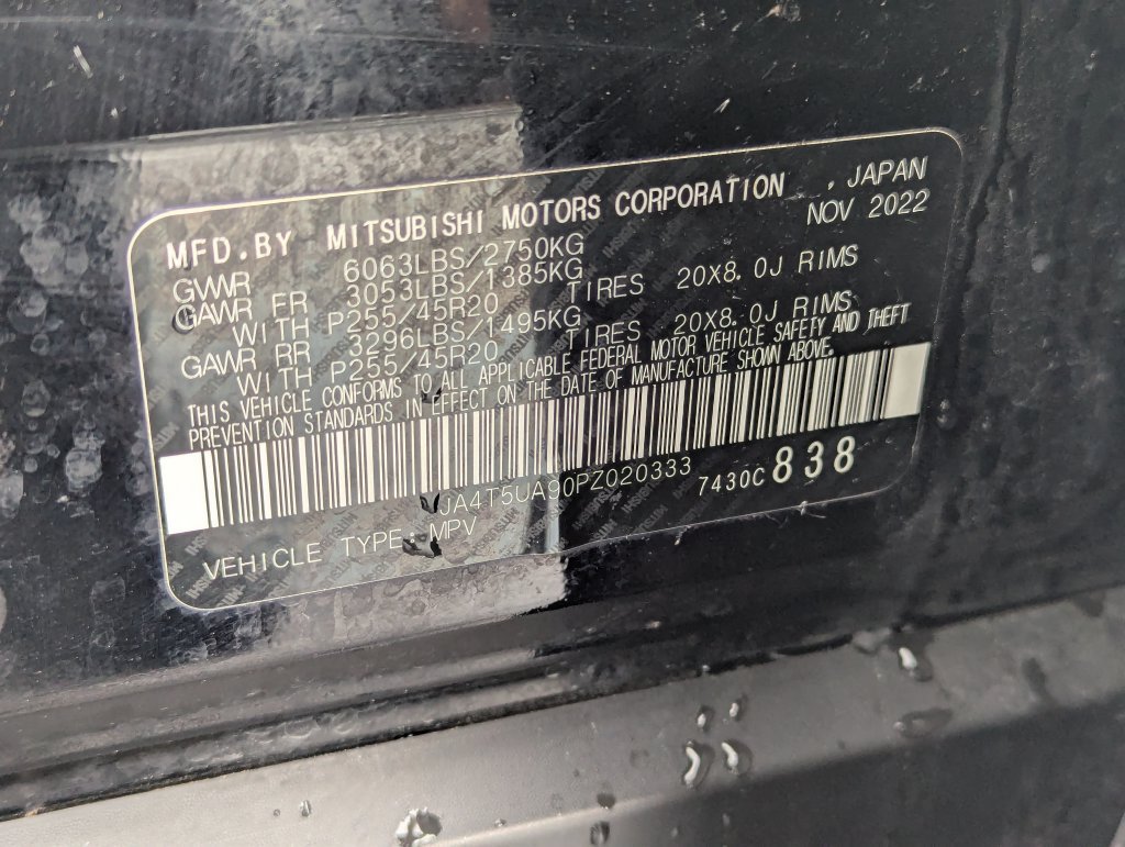 Used 2023 Mitsubishi Outlander 4WD Plug-In Hybrid image 39