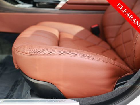 Used 2025 BMW i7 M70 w/ Executive Package image 18