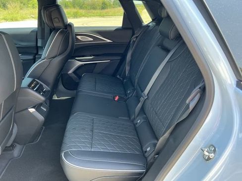 New 2026 Cadillac Lyriq V image 26