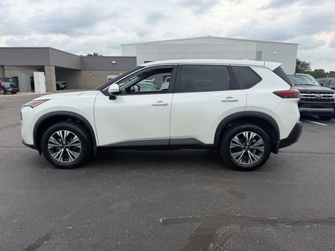 Used 2023 Nissan Rogue SV AWD/4WD image 5