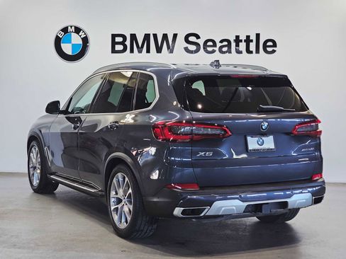 Used 2020 BMW X5 xDrive50i w/ Off-Road Package image 4