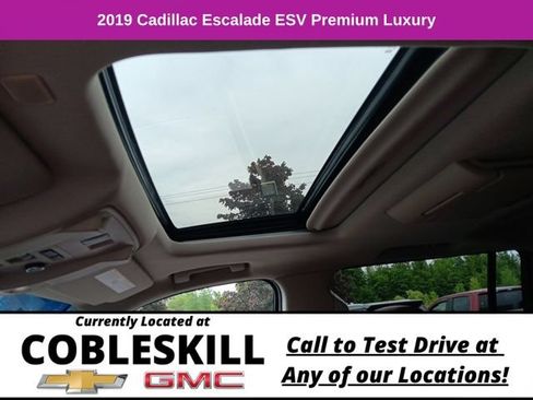 Used 2019 Cadillac Escalade ESV Premium Luxury AWD/4WD image 23